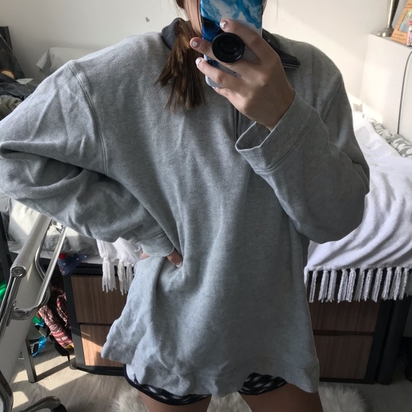 grey pullover - Picture 2 of 3